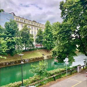 Maria , Ljubljana Slovénie